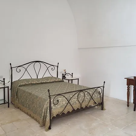 Masseria Santolomuto * Noci